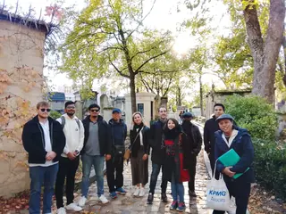 Scandals, Gossips & Histoire : Tales at Père Lachaise Cemetery Tour Paris