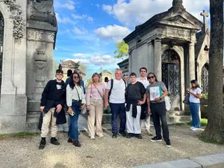 Scandals, Gossips & Histoire : Tales at Père Lachaise Cemetery Tour Paris